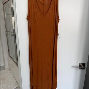 Daily Ritual Sleeveless V-Neck Maxi Dress in Rust